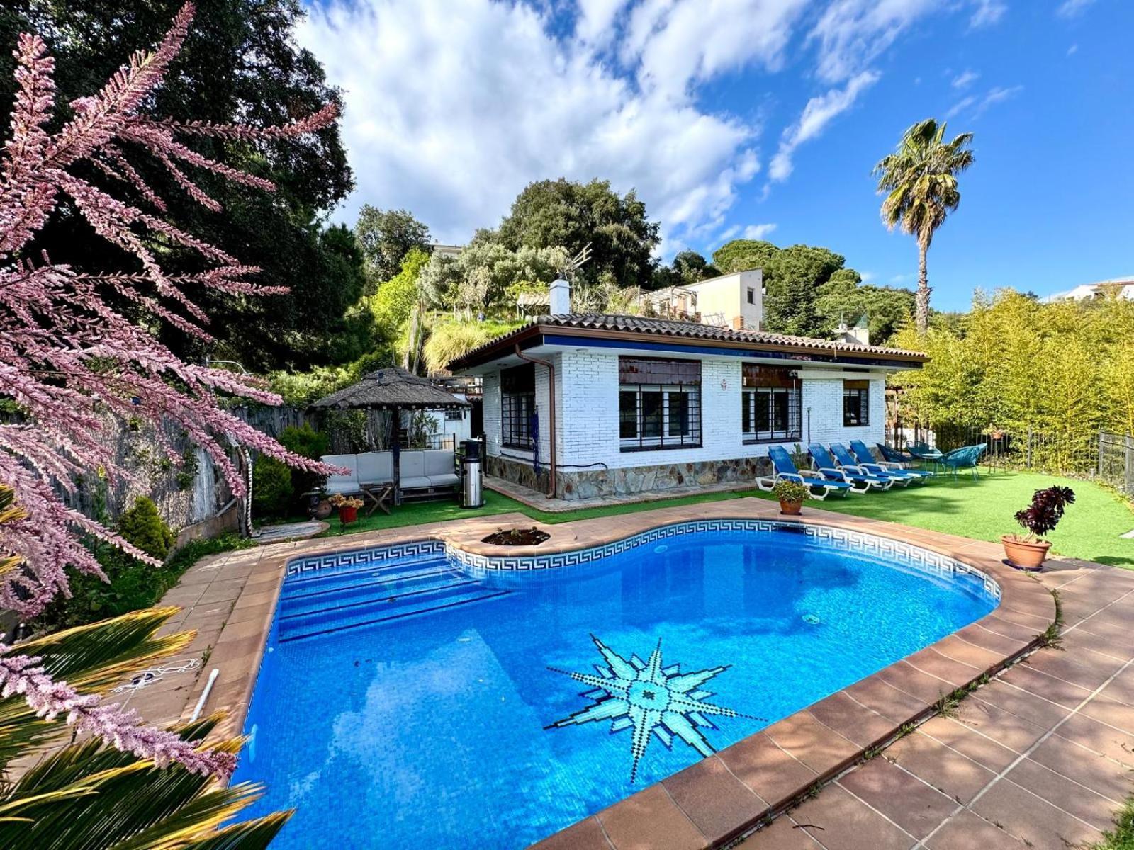 Casa Paraiso Piscina Tranquilidad Sant Cebria de Vallalta Экстерьер фото